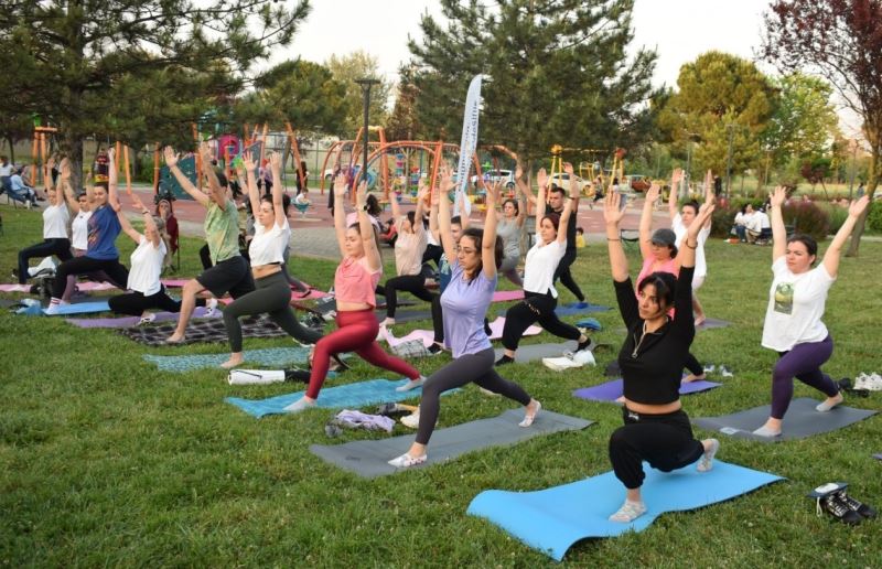 Nilüferliler yoga için buluşuyor
