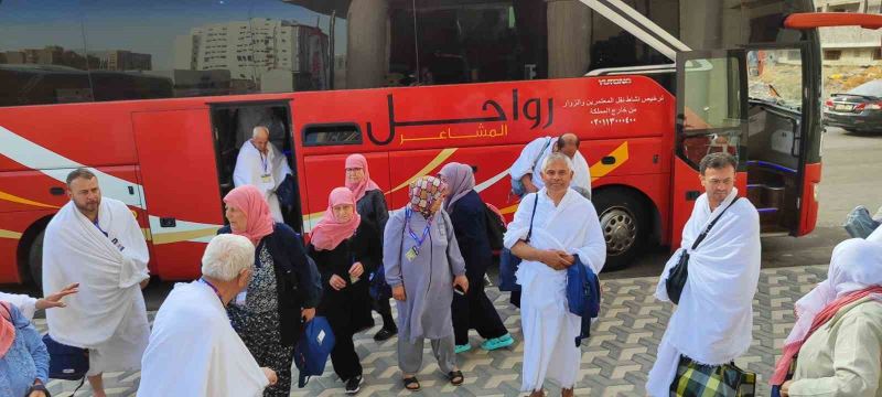 Burhaniye’de ilk hac kafilesi döndü
