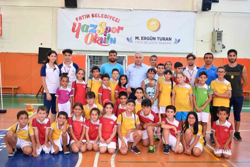 Fatih’te 9 branşta yaz spor okulları başlıyor
