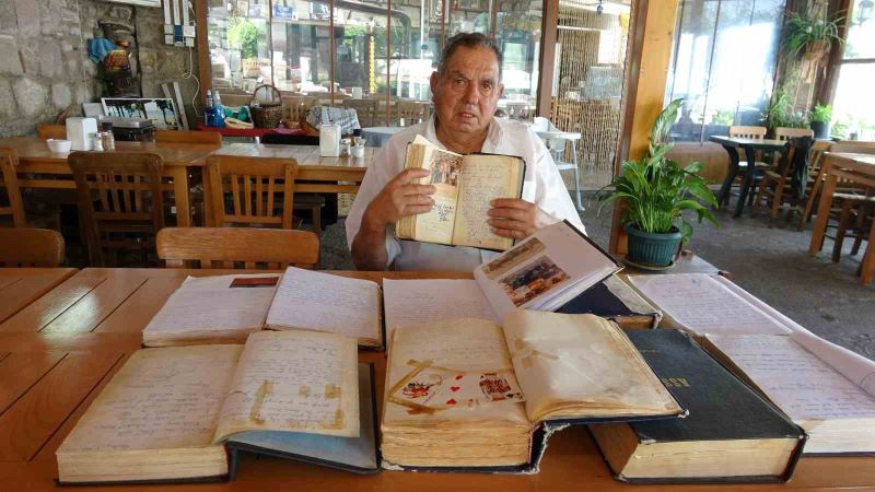 63 yıldır Assos’u gezen turistlerin hatıralarını 35 defterde biriktirdi
