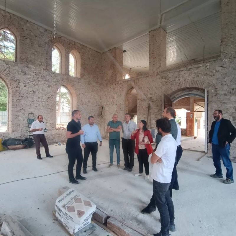 1665 yılında Kara Mustafa Paşa tarafından yaptırılan cami restorasyon ediliyor
