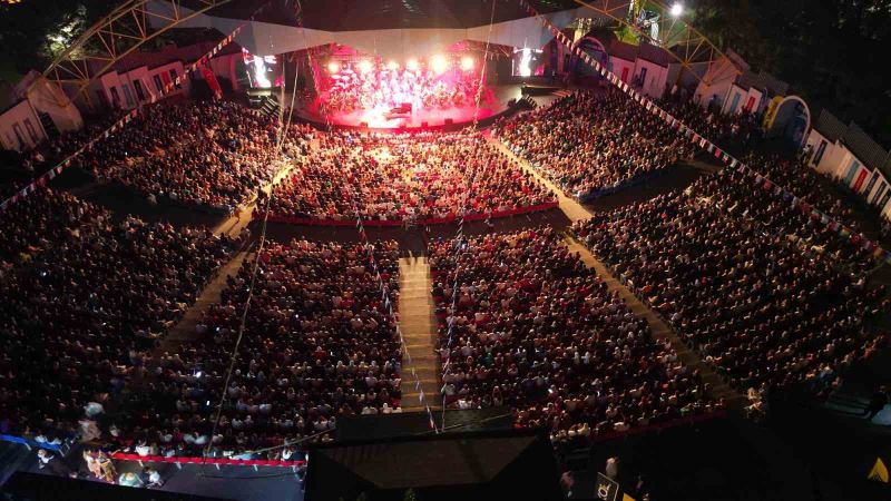 Bursa Festivali Karsu ile başladı
