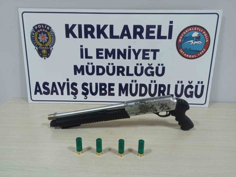 Kırklareli’nde asayiş uygulamasında 3 gözaltı
