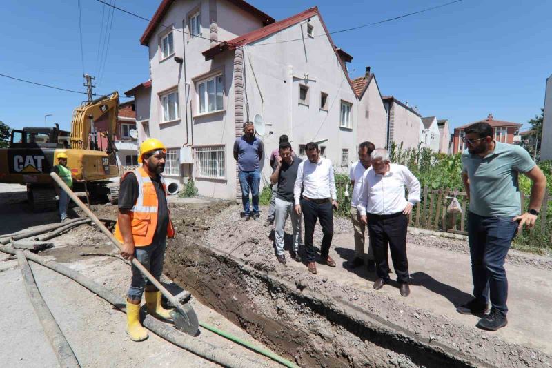 Erenler’in iki mahallesinde altyapı çalışmaları sürüyor
