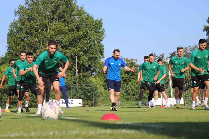 Sakaryaspor yeni sezon için hazırlıklara başladı
