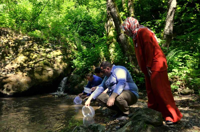 Bursa derelerine 9 bin adet alabalık bırakıldı
