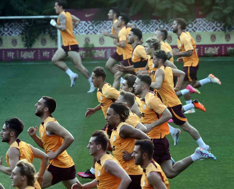 Galatasaray, Zalgiris maçı hazırlıklarına başladı
