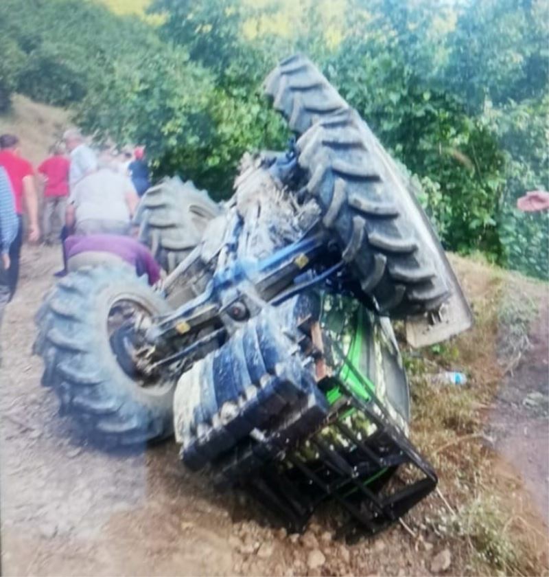 Kardeşleri traktör kazası ayırdı

