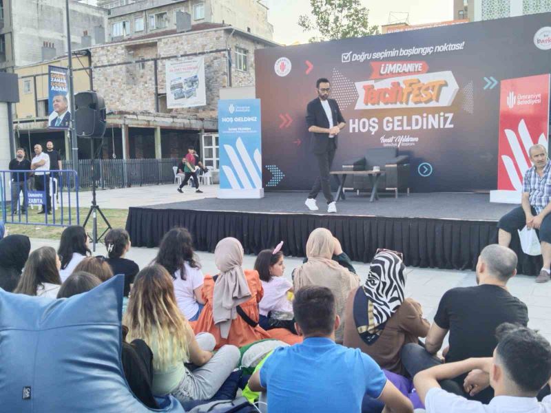 Ümraniye Belediyesi YKS öğrencilerine TercihFest festivali düzenledi