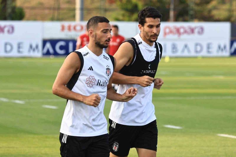 Beşiktaş’ta Amartey ve Onana, ilk antrenmanına çıktılar
