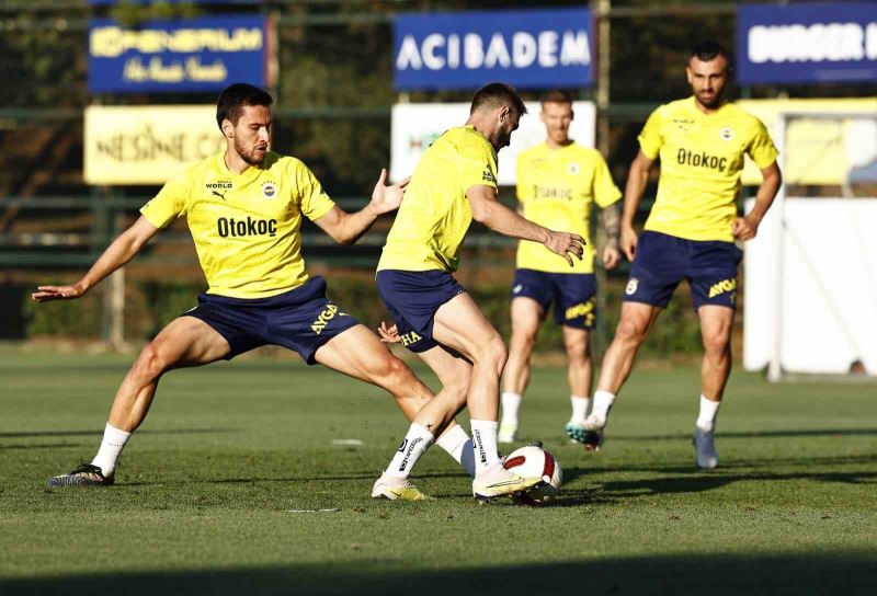 Fenerbahçe, Zimbru hazırlıklarını sürdürdü
