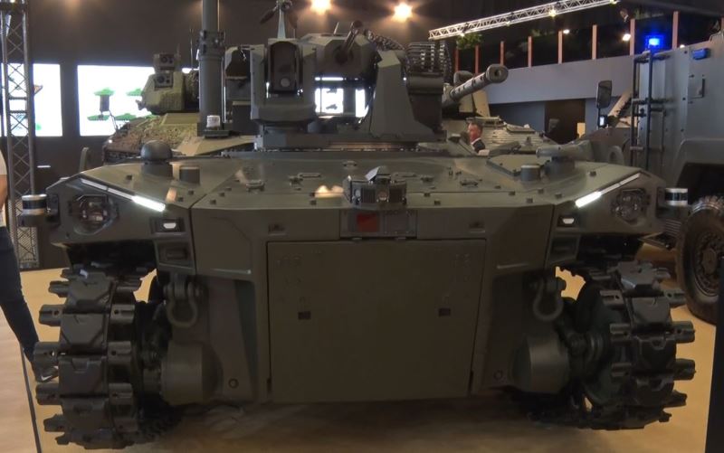 Ağır sınıf insansız kara aracı ‘ALPAR’ IDEF’te görücüye çıktı
