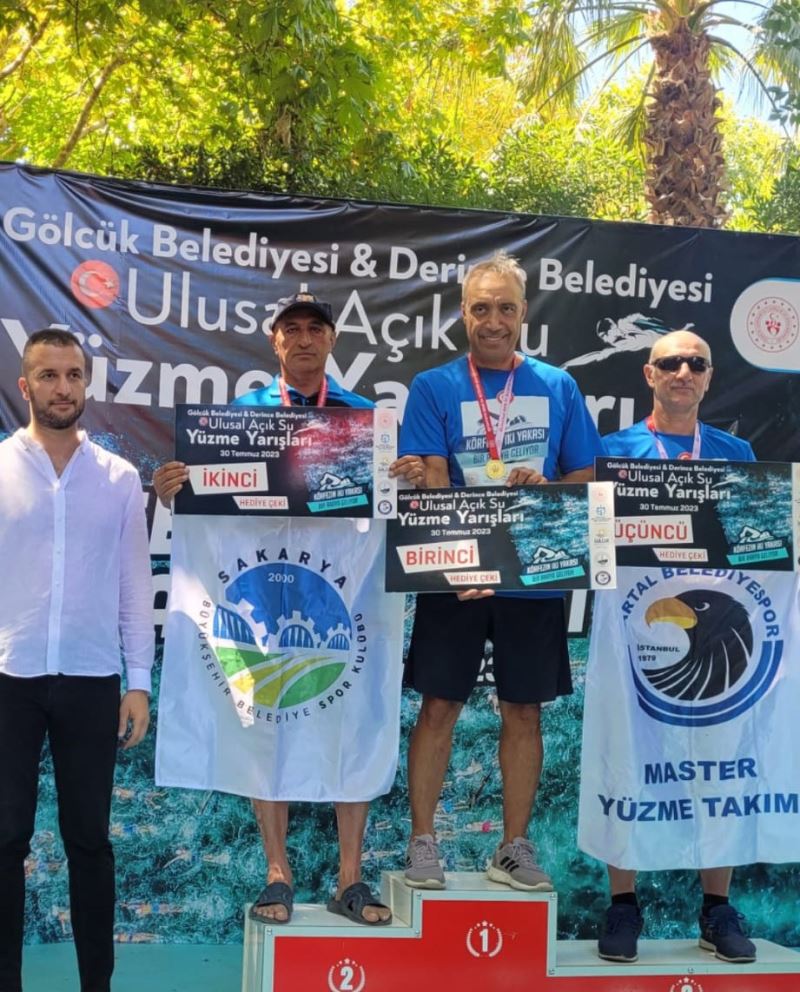Sakarya Büyükşehirli yüzücü Çalkan’dan Körfez yarışlarında ikincilik
