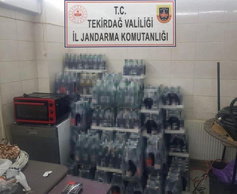 Tekirdağ’da 885 litre kaçak içki ele geçirildi
