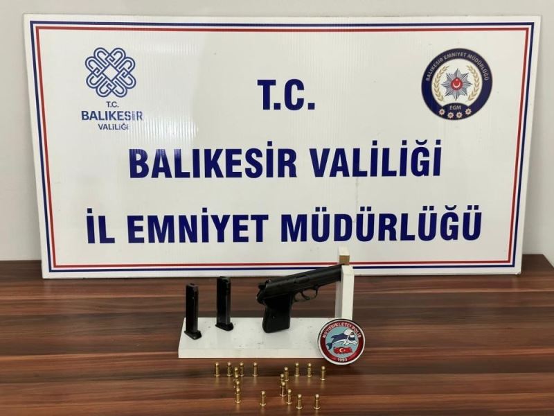 Balıkesir’de asayiş uygulanmasında 10 kişi tutuklandı
