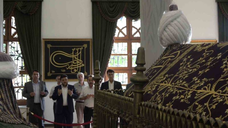 Şehit padişah Bursa’daki kabri başında anıldı
