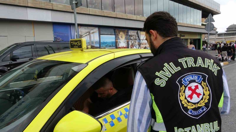 Taksim’de taksilere yönelik denetim gerçekleştirildi
