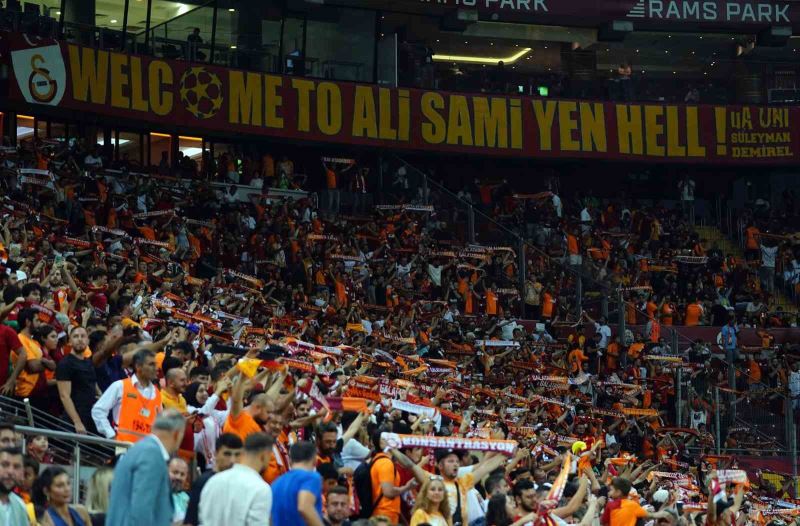 Galatasaray - Olimpija Ljubljana maçını 39 bin 623 taraftar izledi
