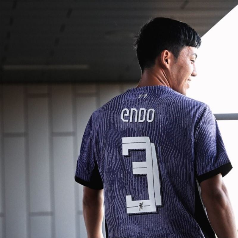 Liverpool, Wataru Endo’yu kadrosuna kattı
