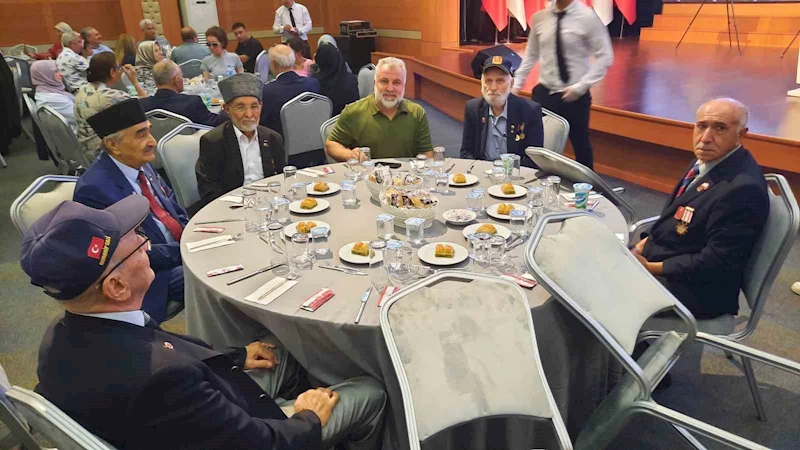 AK Parti İstanbul İl Başkanlığı, Kore-Kıbrıs şehit ve gazilerini anma programı gerçekleştirdi
