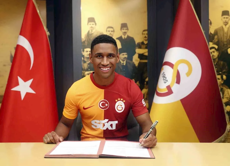 Galatasaray’da Tete’nin lisansı çıktı
