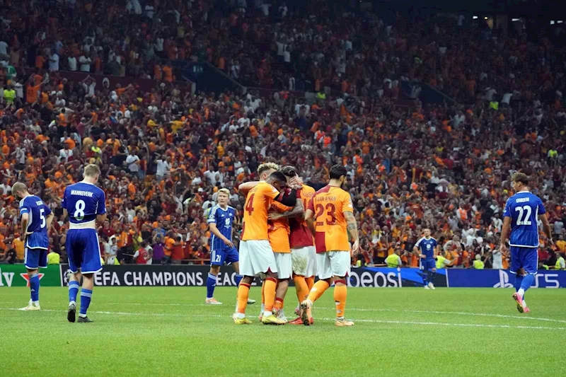 Galatasaray, 15 yıl sonra elemelerden gelip gruplara kalan ilk Türk takımı oldu
