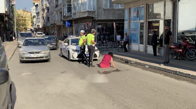 Alkollü kadın caddeyi birbirine kattı
