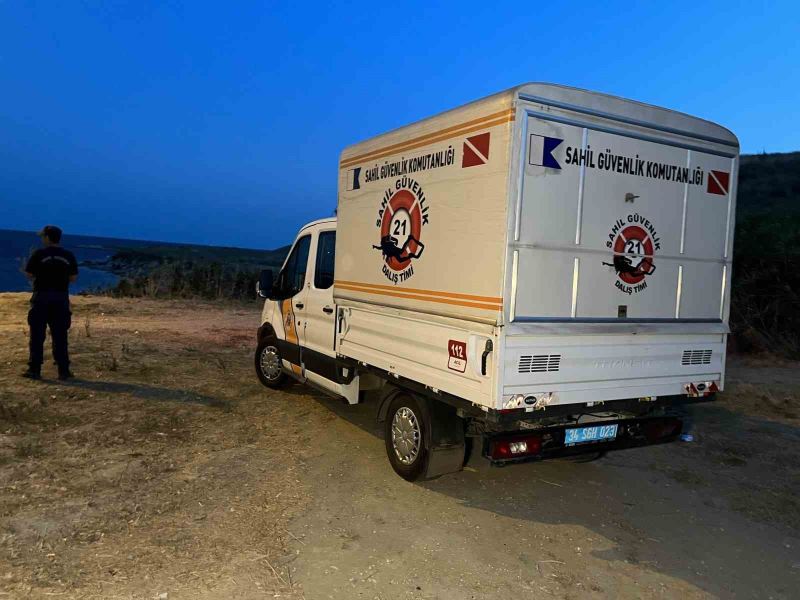 Büyükçekmece’de tekneyle denize açılan kadın kayboldu, eşi kurtarıldı