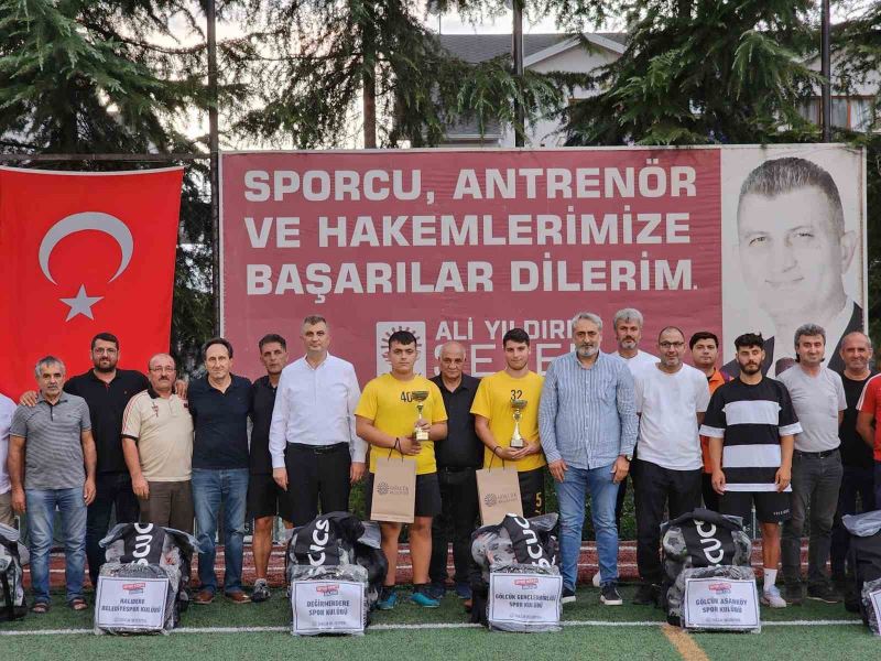 Spor kulüplerine malzeme desteği