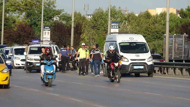 Devrilen motorun sürücüsü bariyerlere çarparak hayatını kaybetti
