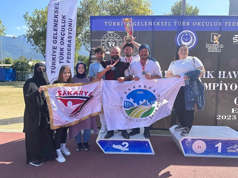 Büyükşehir sporcuları Türkiye Şampiyonası’ndan dereceyle döndü
