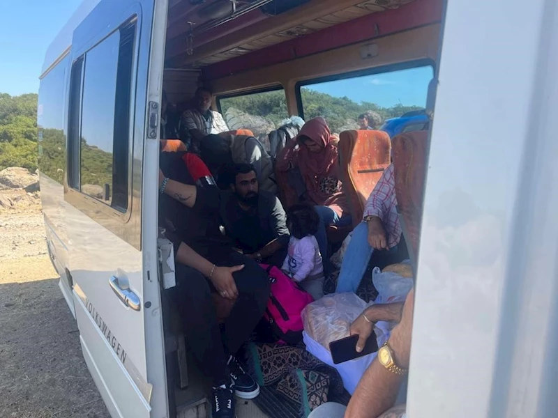 Ayvacık’ta 19 kaçak göçmen ile 1 göçmen kaçakçısı yakalandı
