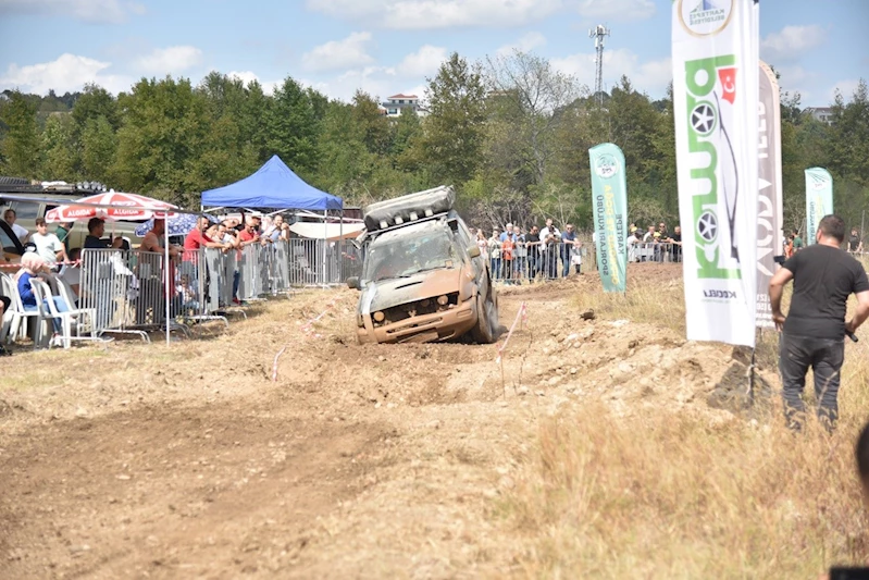 Off-road şenliği nefes kesti
