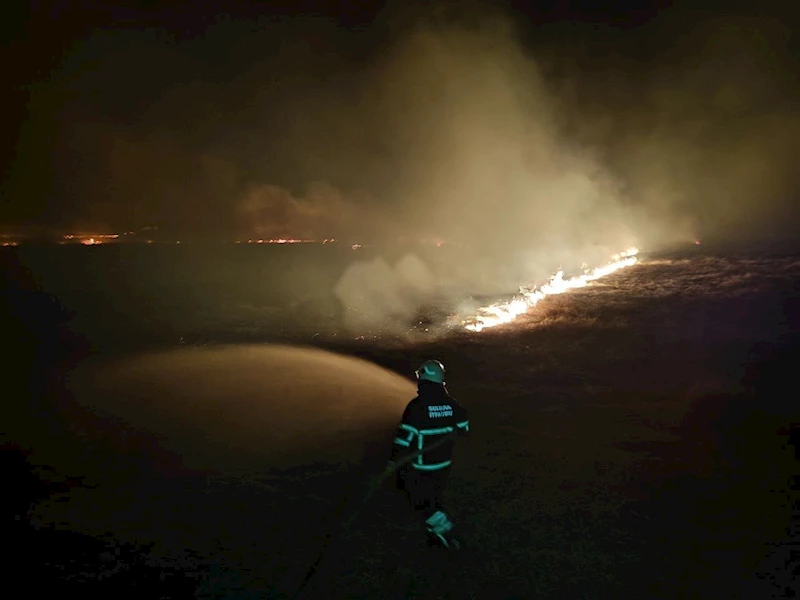 Amasya’da merada çıkan yangın korkuttu

