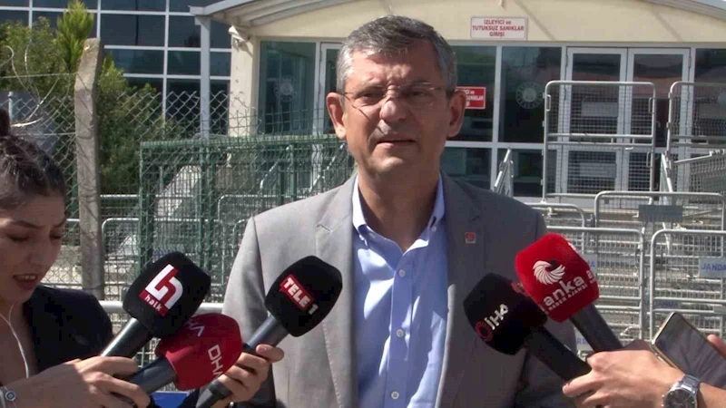 CHP Grup Başkanı Özel’den Silivri Cezaevi’nde ziyaretler
