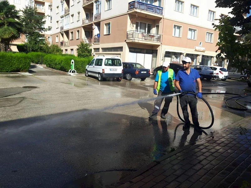 Yollar temizleniyor, Bilecik yeni güne hazırlanıyor
