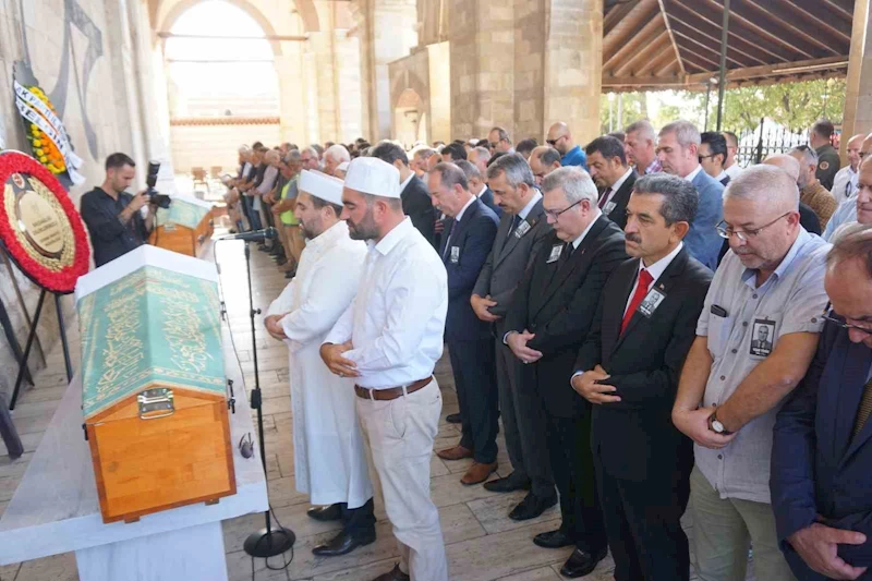 Büyükelçi Yörük’ün babası son yolculuğuna uğurlandı
