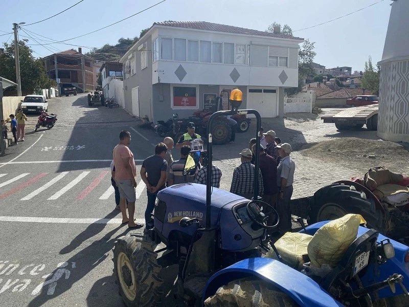 Gömeç İlçe Jandarma Komutanlığı Trafik Timlerince Trafik Güvenliği Eğitimi verildi
