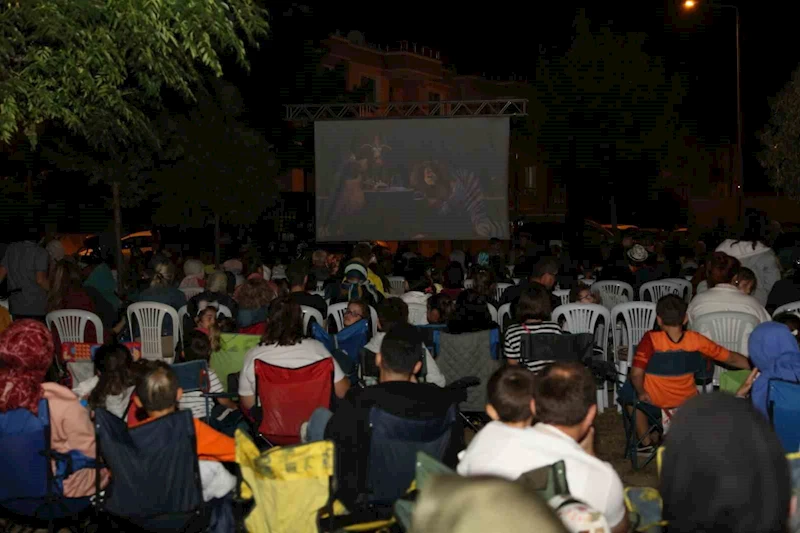 Serdivan’da sinema keyfi devam ediyor

