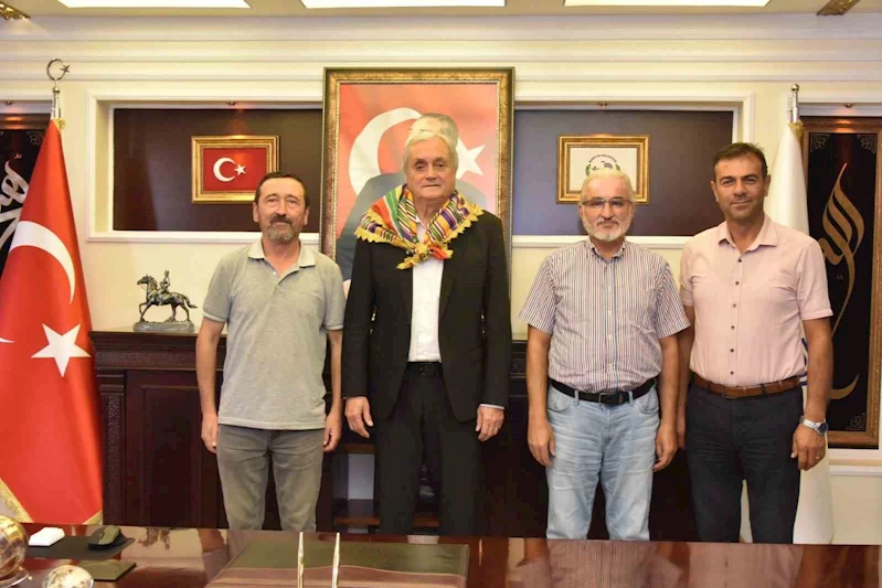 Başkan Bakkalcıoğlu Ertuğrulgazi Derneği yöneticileri ile bir araya geldi
