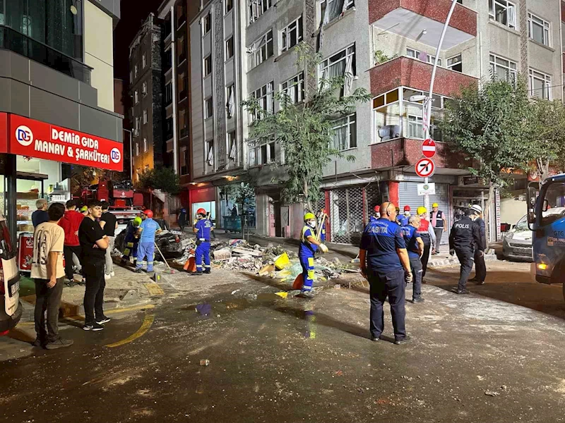 Bahçelievler’de doğalgaz patlaması yaşanan sokak trafiğe açıldı