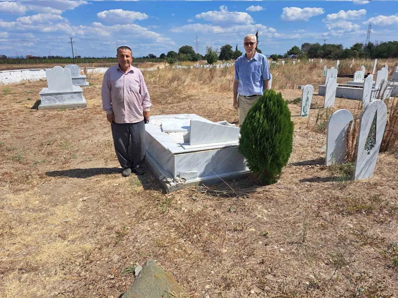 Batı Trakya’daki Müslümanların mezar taşlarını kırdılar
