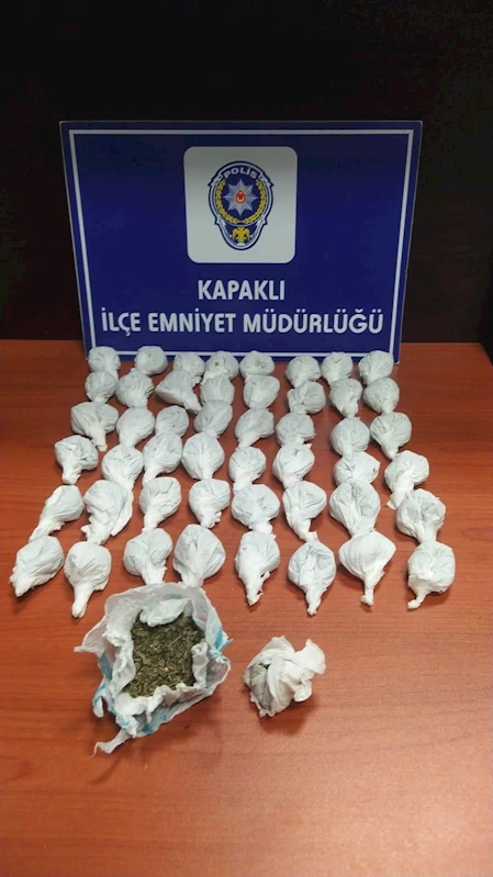 Kapaklı’da 49 adet paketlenmiş uyuşturucu ele geçirildi
