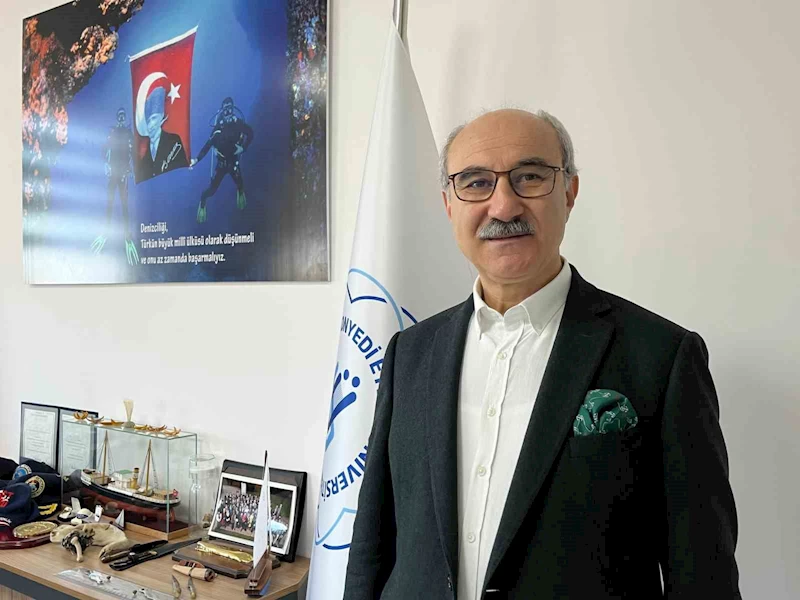 Prof. Dr. Mustafa Sarı; “Marmara Denizi’nde balon veya aslan balığı yok”
