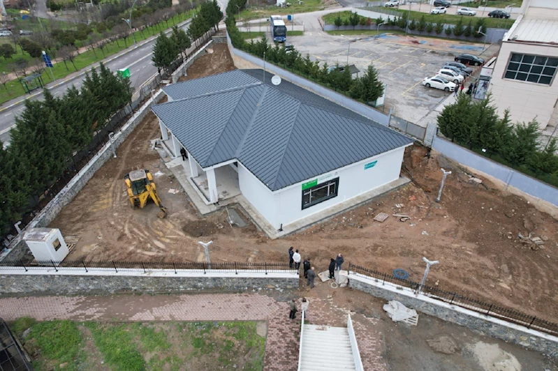 Çayırova’da spor salonu ve gençlik merkezinin yapımı sürüyor
