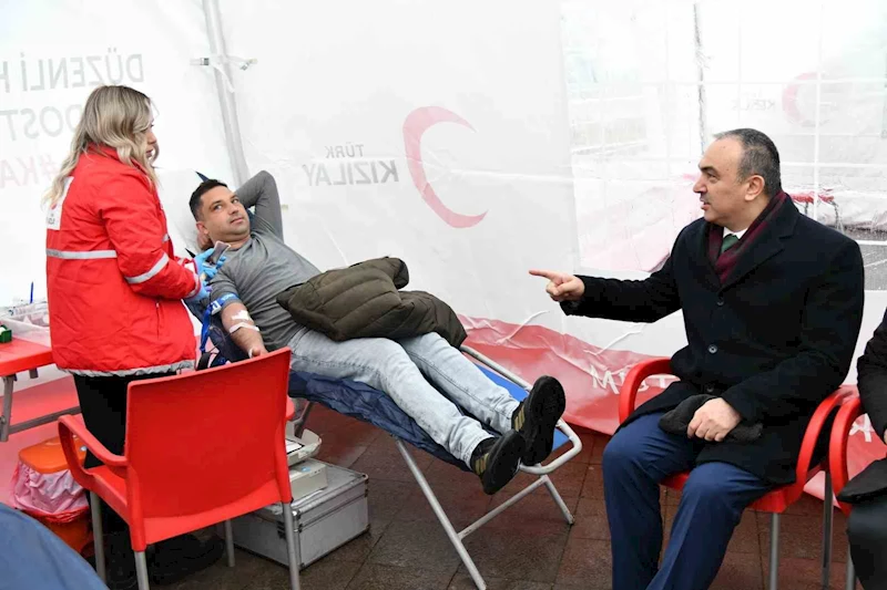 Vali Soytürk’ten kan bağışı çağrısı
