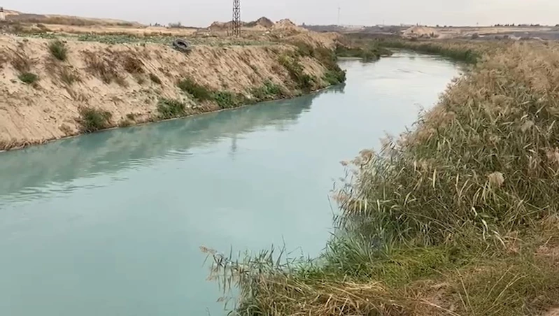 Çorlu Deresi turkuaz renge büründü