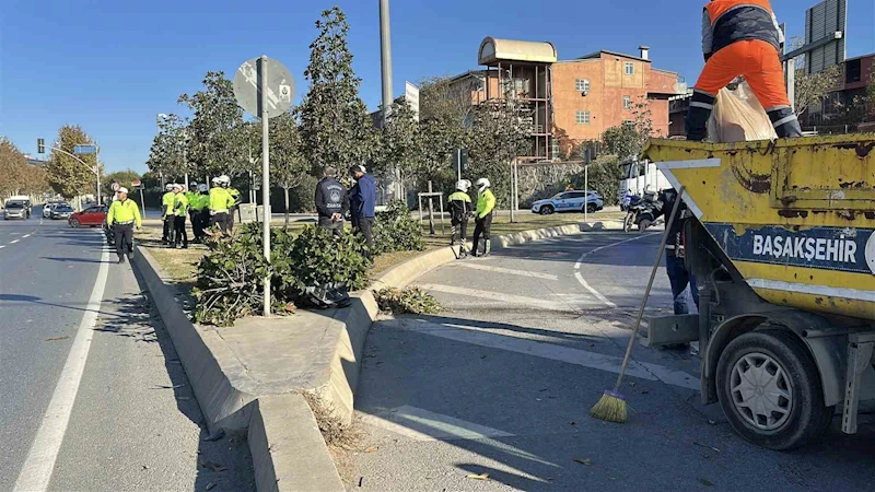 Başakşehir’de kaza: 2 araç çarpıştı, biri takla atarak yan döndü