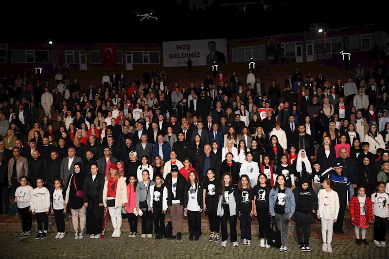 Esenyurt’ta Cumhuriyet Defilesi görsel şölen oluşturdu
