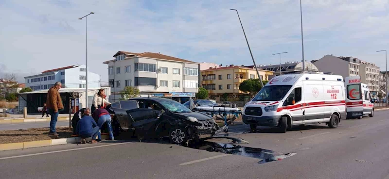 Bandırma’da trafik kazası: 3 yaralı
